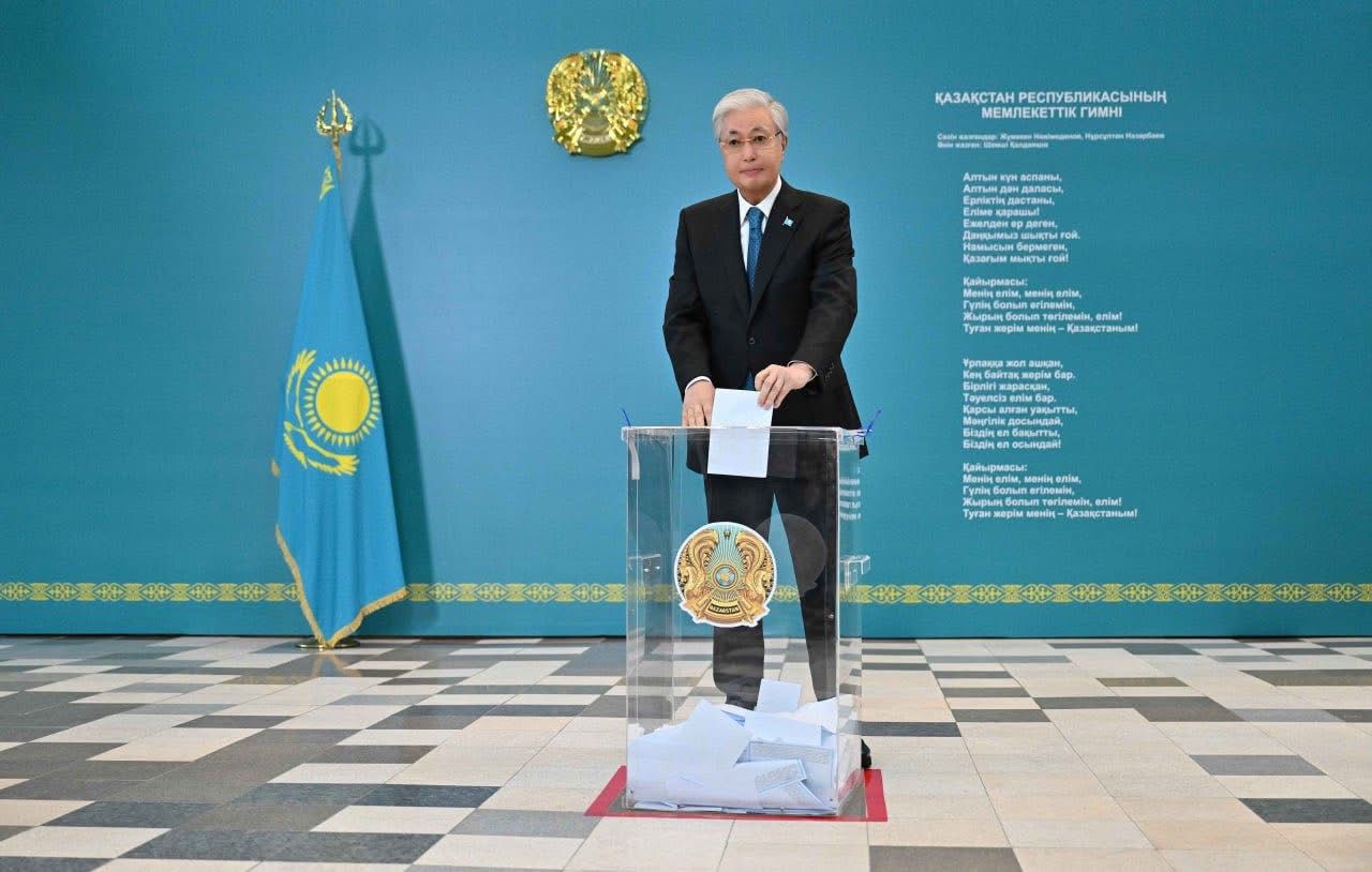 Президент Касым-Жомарт Токаев проголосовал на республиканском референдуме