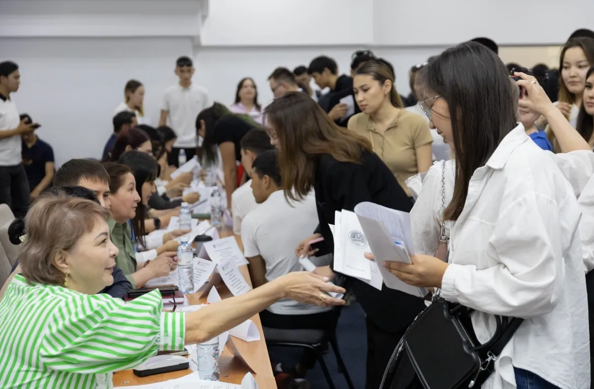 Жастарды мемлекеттік қызметке кәсіби бағдарлау – бірыңғай кадр саясатының маңызды бағыты