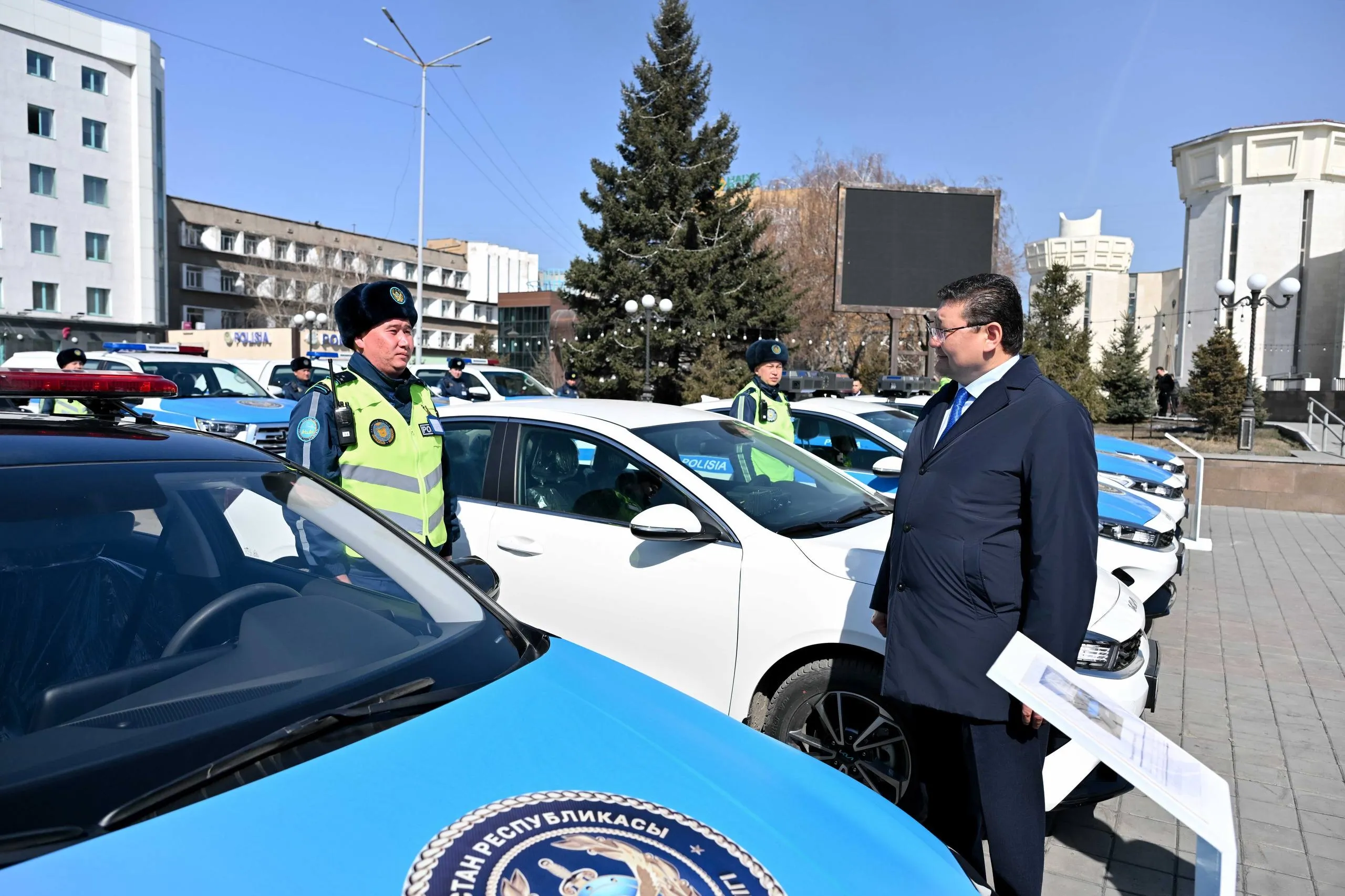 Абай облысының тәртіп сақшыларына 137 қызметтік автокөлік берілді