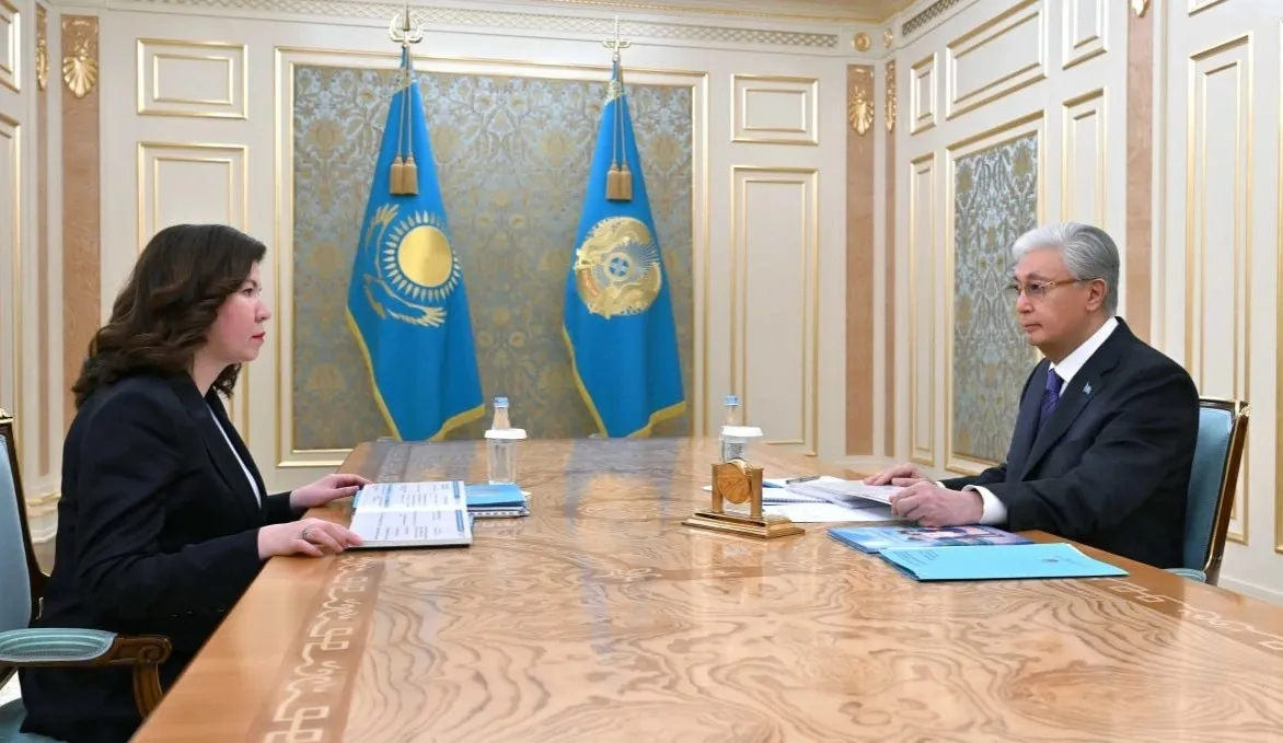 Президент Оқу-ағарту министріне Qazaq Digital mektebi жобасын іске асыруды тапсырды  