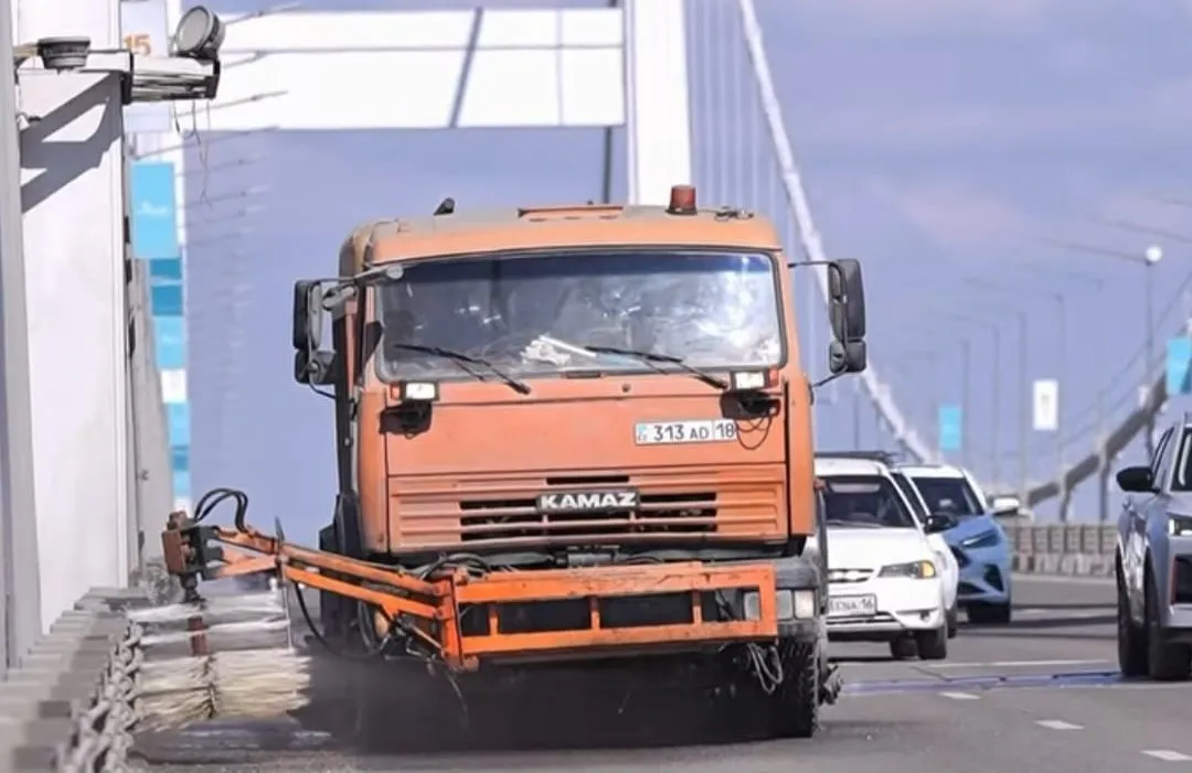 Көктемгі тазалық: Семейде ауқымды жұмыстар жүргізілуде