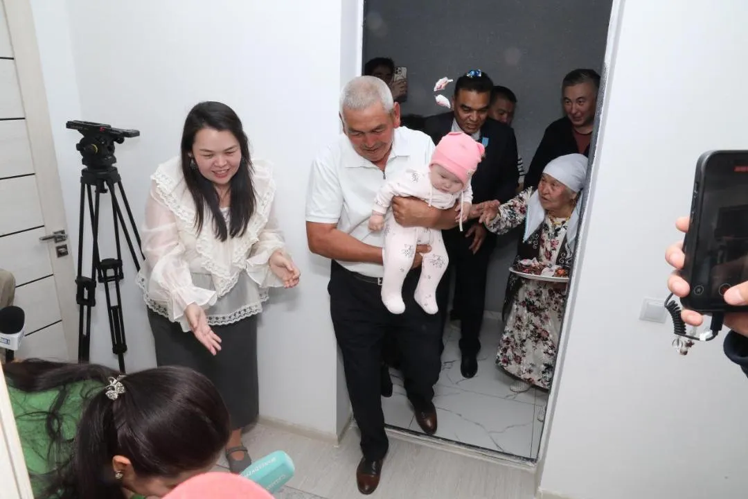 Президент табыстаған пәтерлерге жас ғалымдар қоныстанды