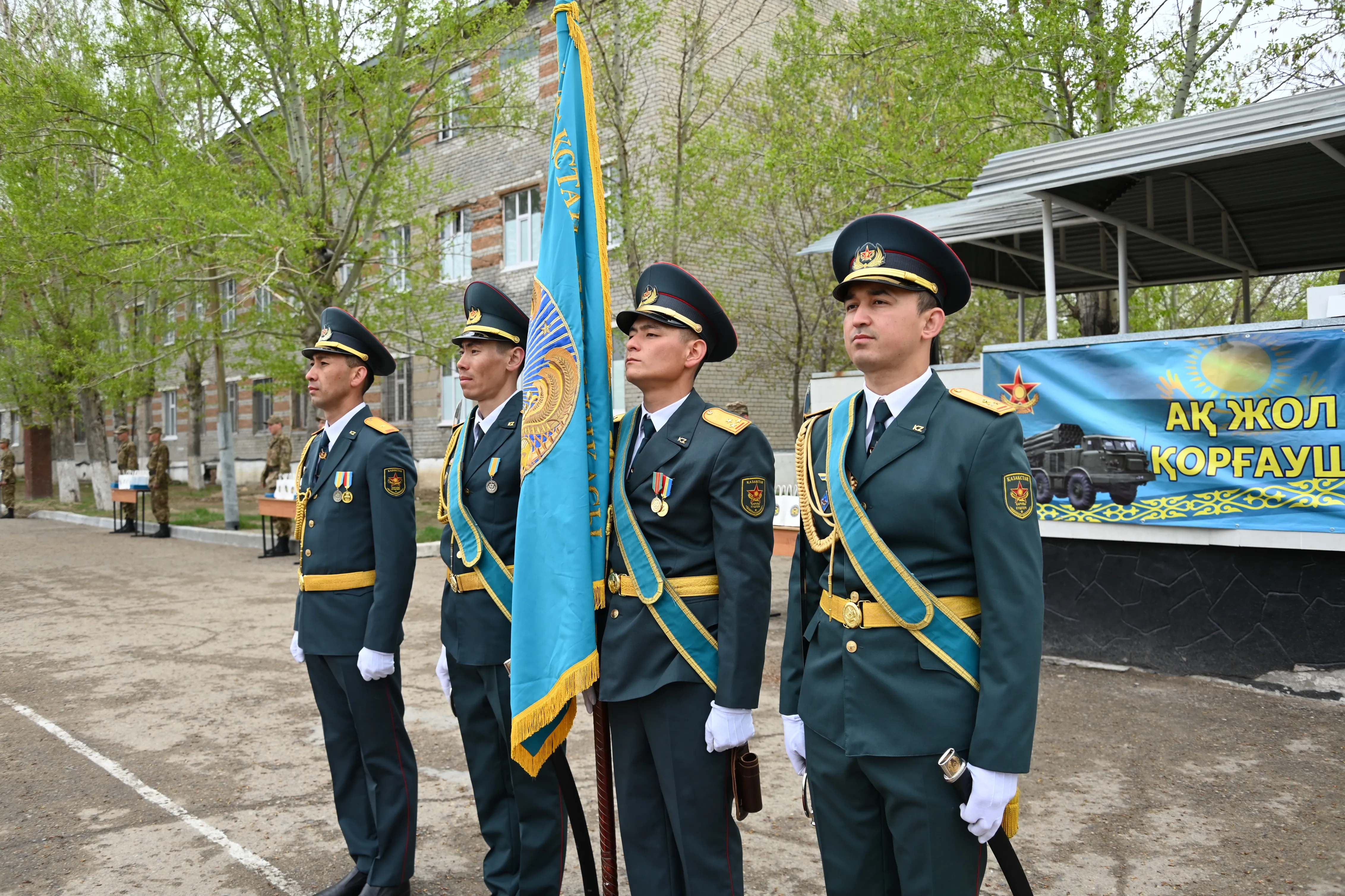 В Абайском гарнизоне прошло торжественное мероприятие в честь солдат, увольняемых в запас