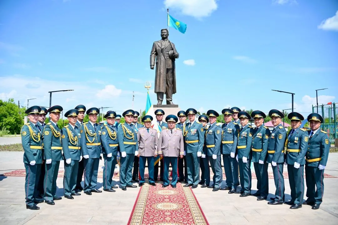 Қазақстандық әскери қызметшілер Сағадат Нұрмағамбетовты еске алды