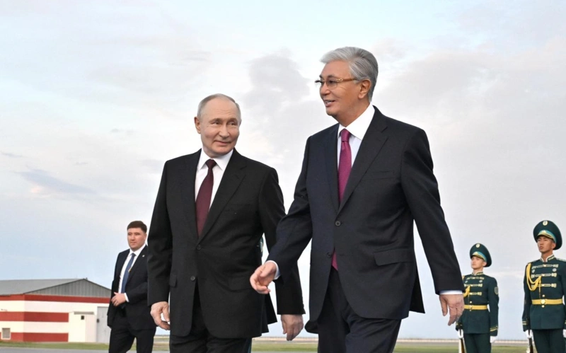 Владимир Путин прибыл в Астану