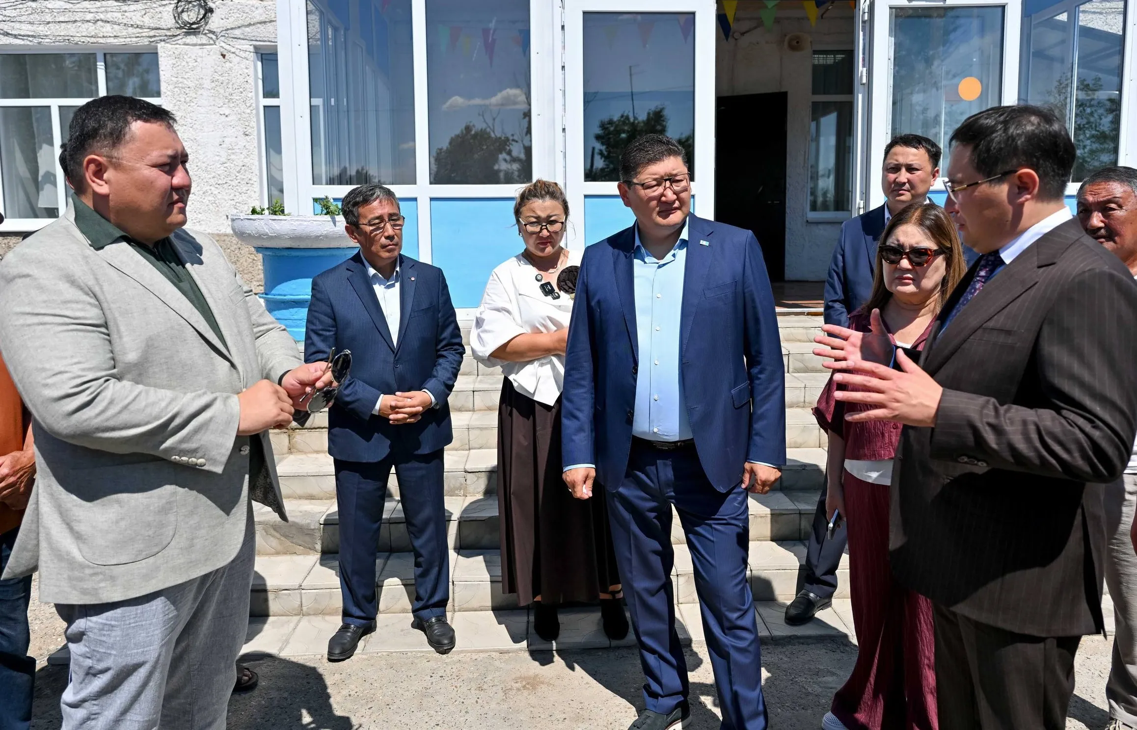 Аким области ознакомился с жизнью села Бодене Бескарагайского района